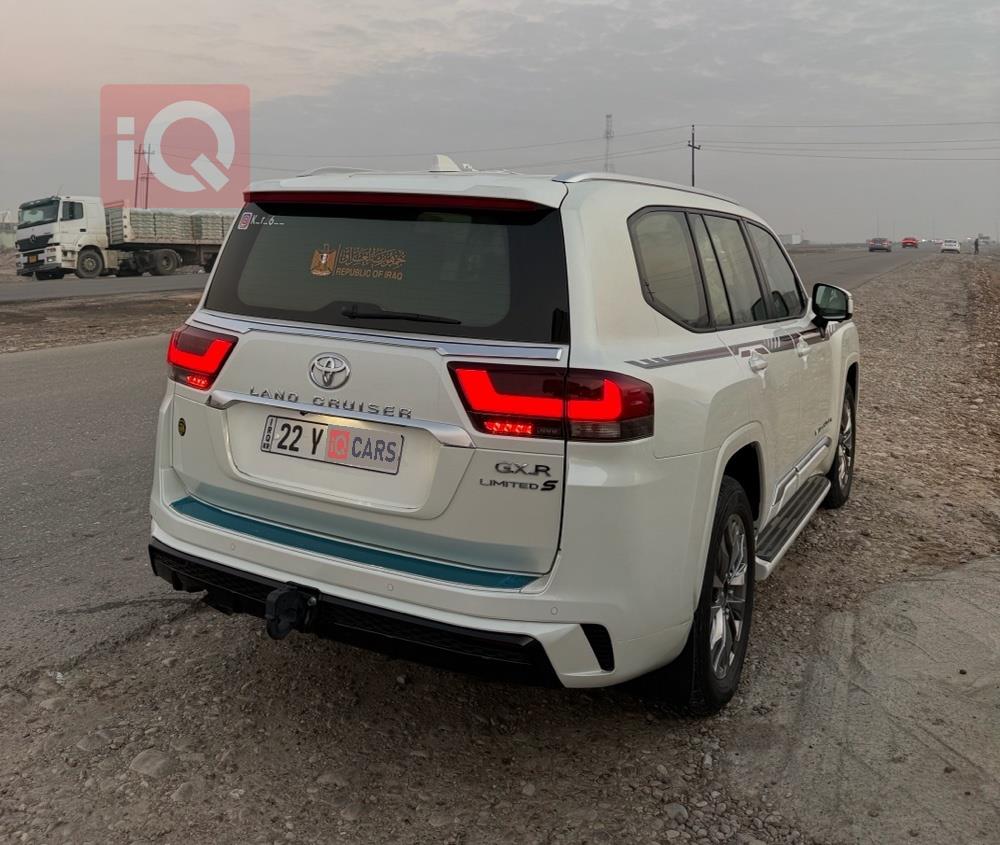 تويوتا لاندكروزر